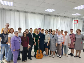 Выездной концерт-встреча клуба авторской песни «Четыре четверти» Выездной концерт-встреча клуба авторской песни «Четыре четверти».