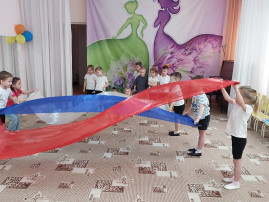 «Крымская весна» (2 микрорайон) «Крымская весна» (2 микрорайон).