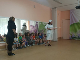 «Добрый доктор Айболит в гостях у малышей» «Добрый доктор Айболит в гостях у малышей».