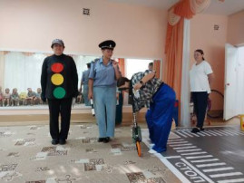 Спортивное развлечение по ПДД «Дорожное приключение» (2 микрорайон) Спортивное развлечение по ПДД «Дорожное приключение» (2 микрорайон).
