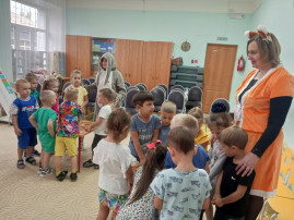 Марафон «В гости к осени идем…» Марафон «В гости к осени идем…».
