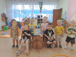 «Ёжик и мышки» «Ёжик и мышки».