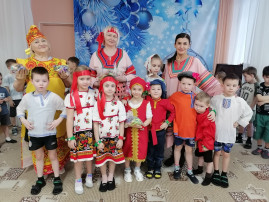 Праздник «Святки-колядки!» Праздник «Святки-колядки!».