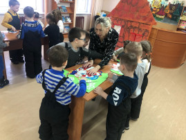 Зимние чтения в городской библиотеке «Когда сверкают кружева» Зимние чтения в городской библиотеке «Когда сверкают кружева».