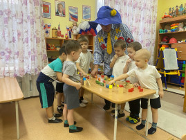 «Помоги Незнайке» «Помоги Незнайке».