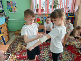 «Азбука маленького туриста. Наш маленький помощник - аптечка в походе!» «Азбука маленького туриста. Наш маленький помощник - аптечка в походе!».