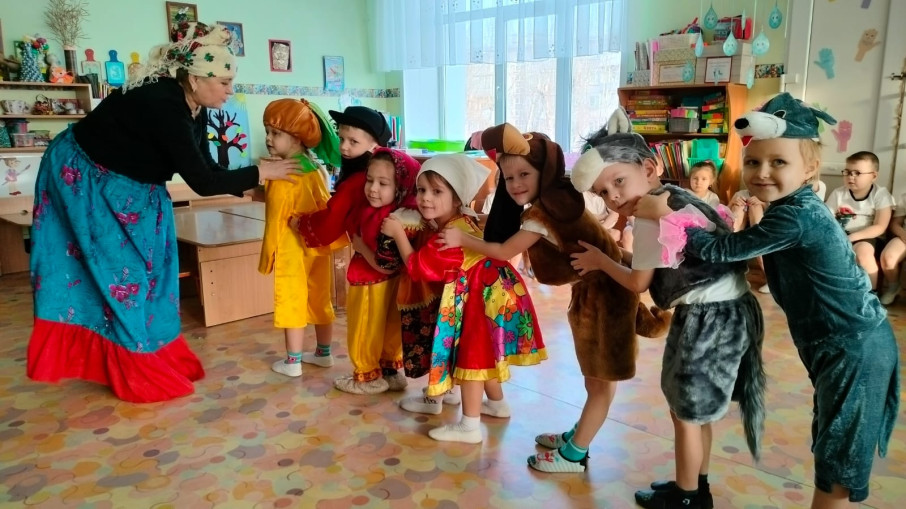 Показ сказки «Репка» Показ сказки «Репка».