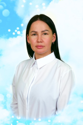 Воспитатель Опарина Виктория Владимировна Воспитатель Опарина Виктория Владимировна